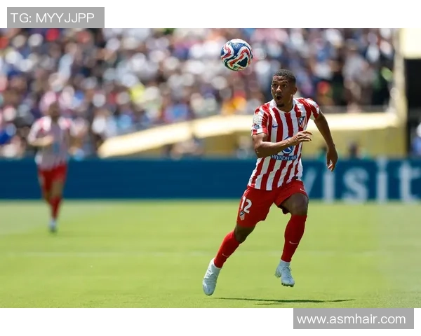 英超精彩对决巴黎圣日耳曼与马竞战成平局十大进球瞬间回顾